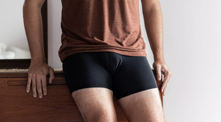 Guida per Principianti all'Acquisto di Intimo Maschile Usato, Jockstraps, Calzini e Altro