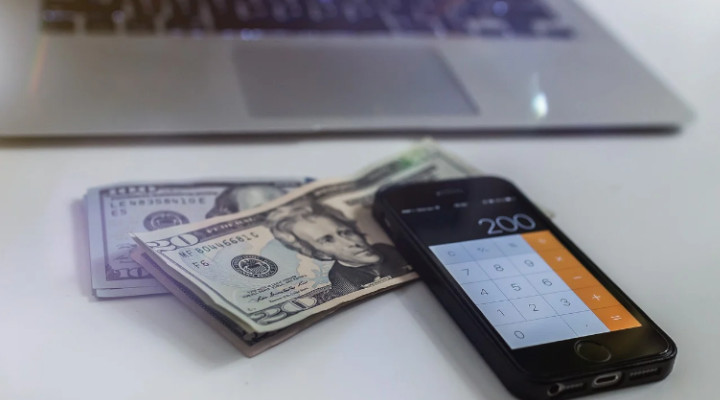 Como Ganhar Renda Passiva Vendendo Conteúdo Digital