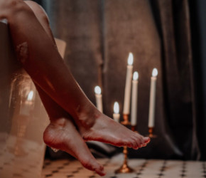 messages.custom_feet_pics