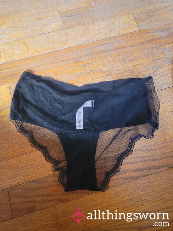 [006] Solid Black Front With Lace Full Back Panties