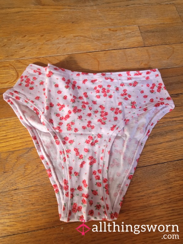 [013] Pink Panties With Red Roses 🌹