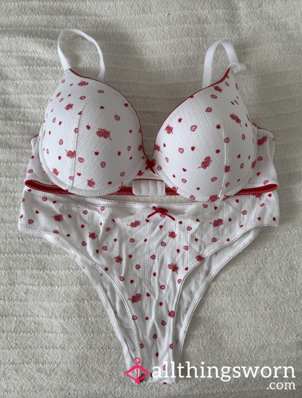 (1) Available. Hearts And Roses Push Up Bra And Briefs. Extra Days $5/each.