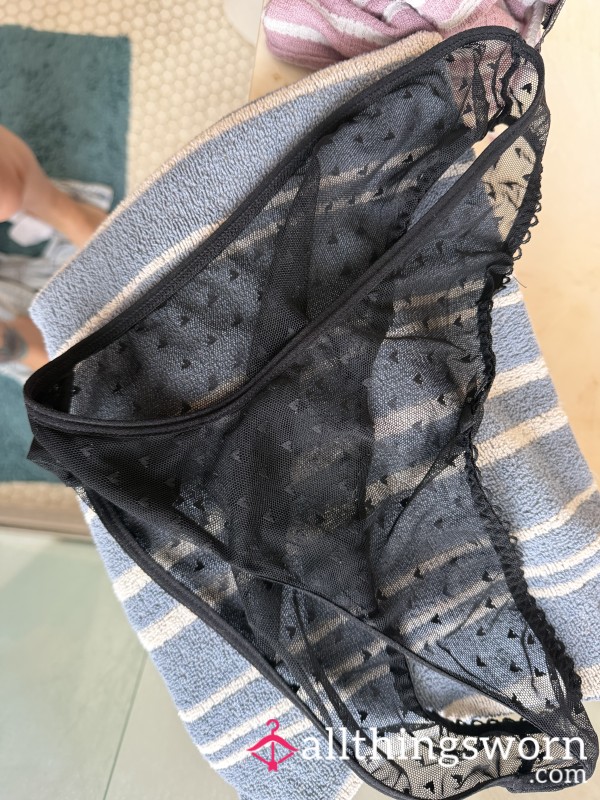 1 Day Wear Black Panties