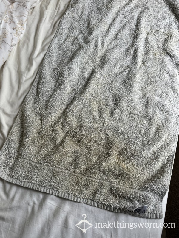 **SOLD** 1 Month C*m Towel 30+ Loads