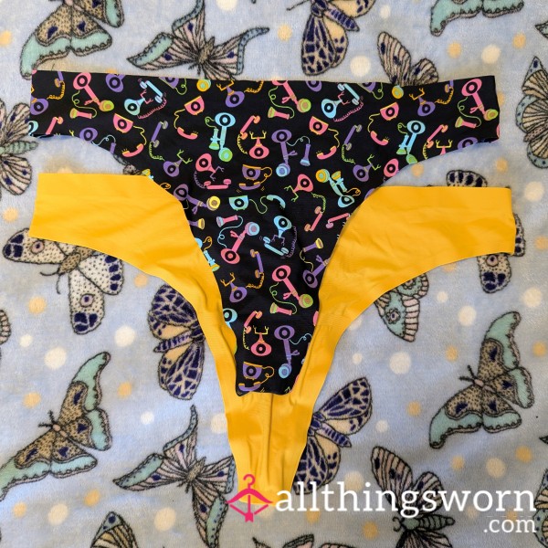 1 Of 2 Seamless Thongs