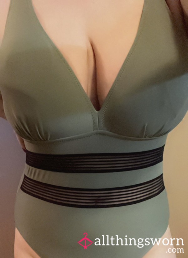 1 Piece Green Swim Suit