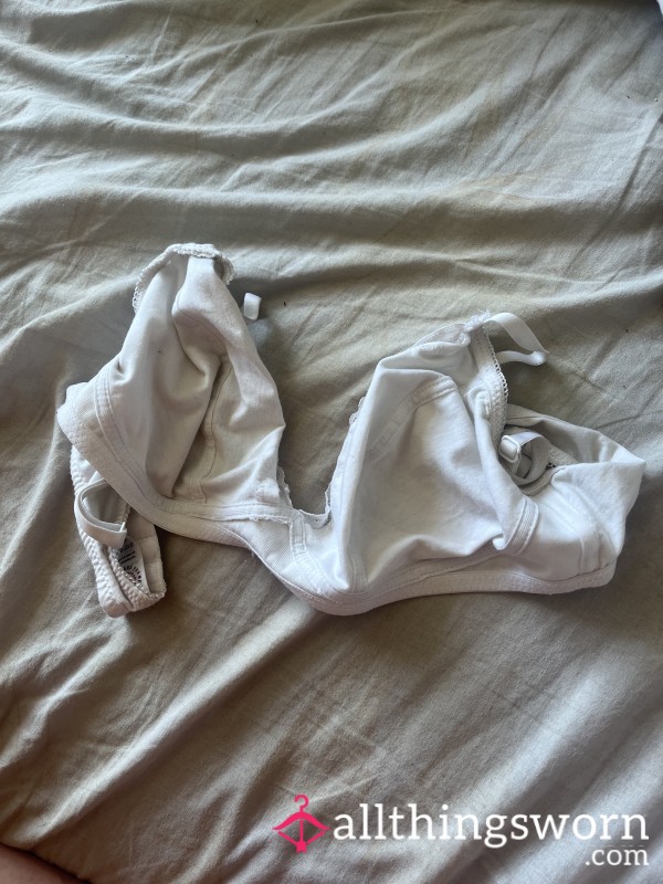 1 Week Old Bra