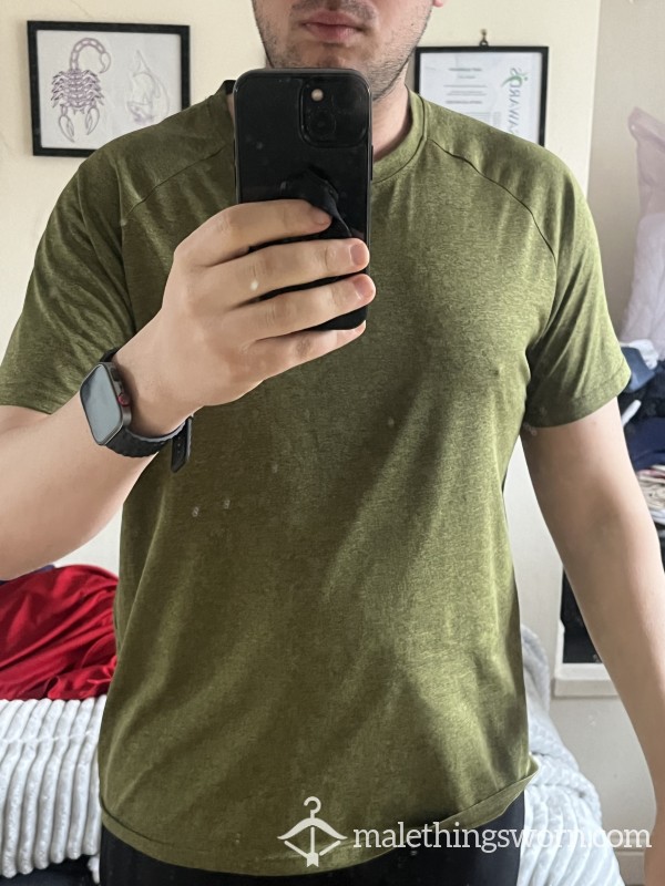 1-Year Favourite T-Shirt – Heavy Pit Stains + 2 Days Straight Wear 😈
