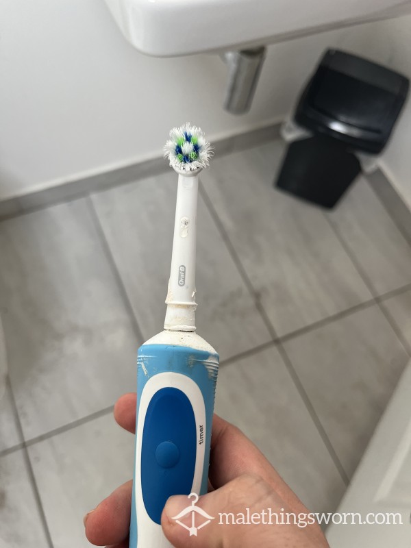 1-Year Old  Electric Toothbrush Head ,  Heavy Or*l Wear