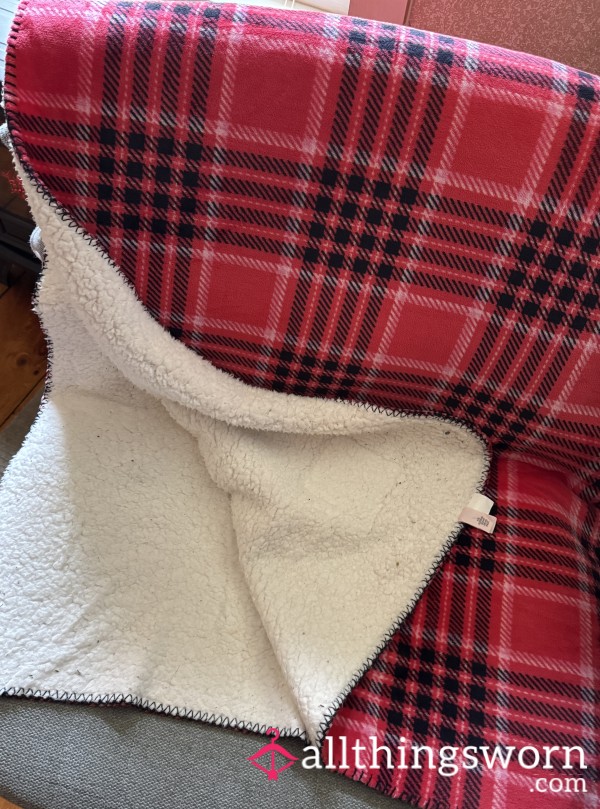 1 Year Sat On Victoria’s Secret Blanket