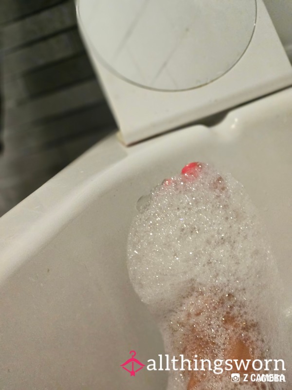 10 A**orted Pics Of Goddess Feet