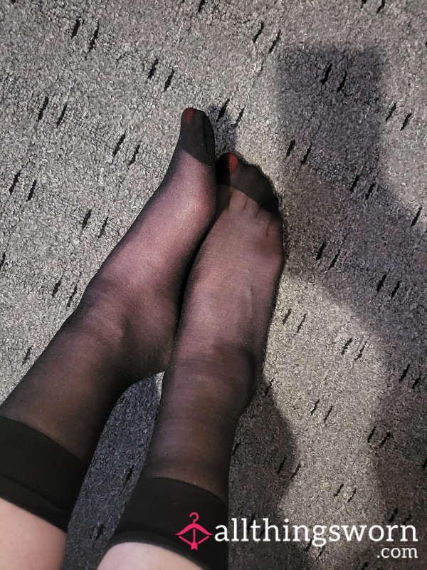10 Denier Ankle High Nylon Socks