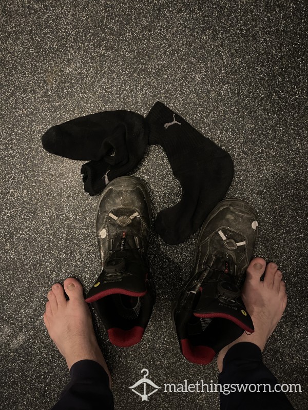 10+ Hour Shift – Heavy Work-Worn Socks In Steel Toe Boots