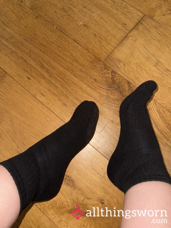 10-Hour Work Shift Socks Are Up For Grabs