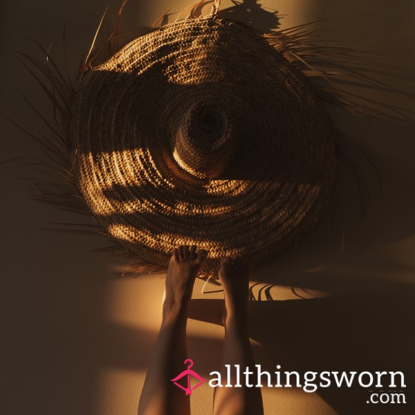 10 Photos - Sunset Photoshoot At Home