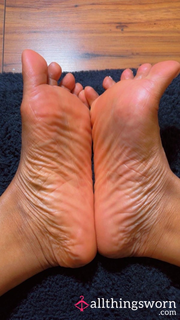All Of My Feet Exposed. A Privilege, Not A Right 😈 10 Pics