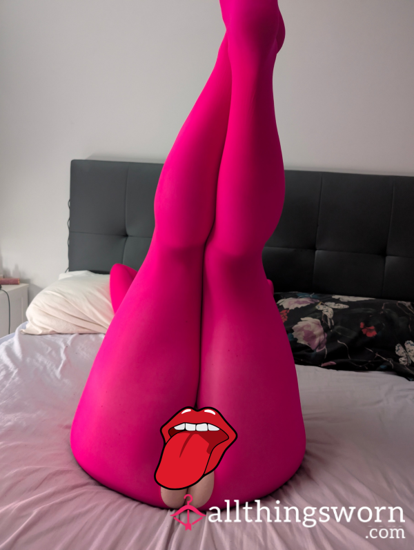 10 Pic Bundle Of The Wife Playing With Her Beautiful Pu**y 🥵