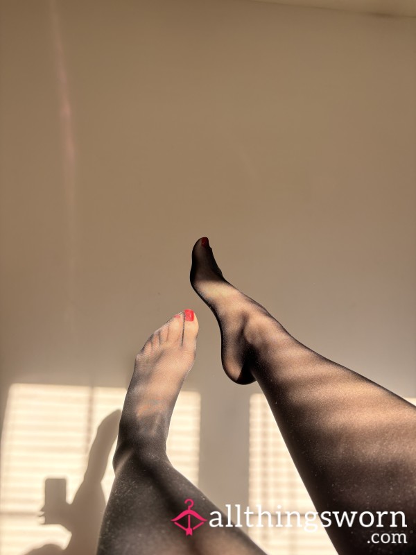10 Pictures Of My Beautiful Feet And Legs In Tights X