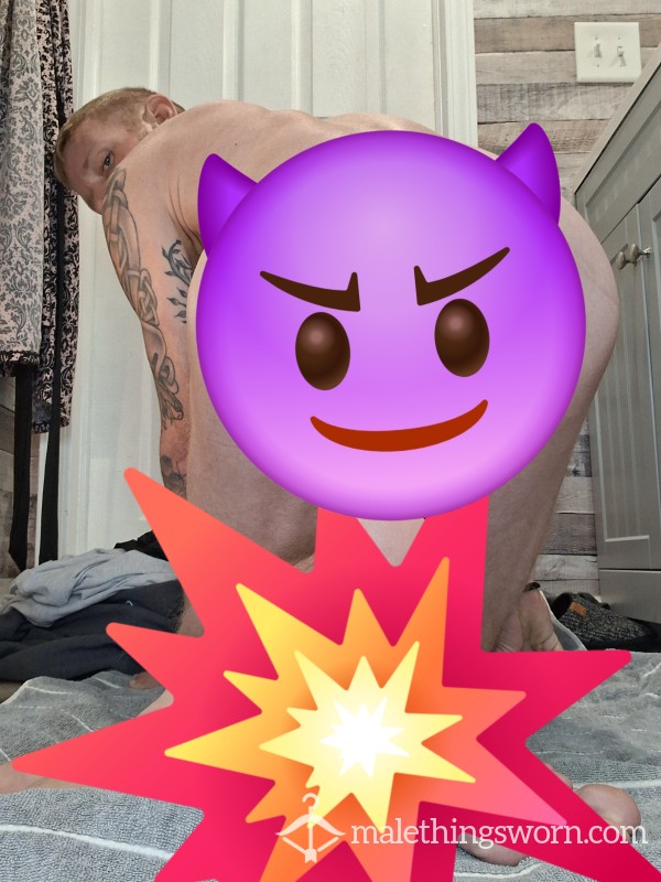 10 S**y Feet Pics