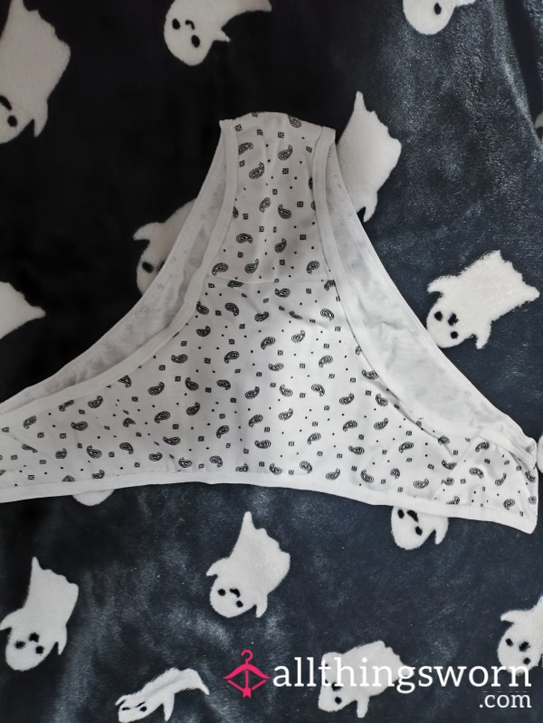 100 % Cotton White With Blue Pattern