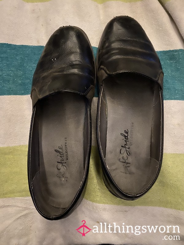 SOLD10/10 Scent! Disgustingly STRONG Black Flats