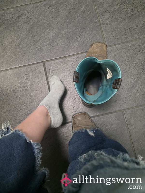 10hr Wear Sweaty Socks In Boots