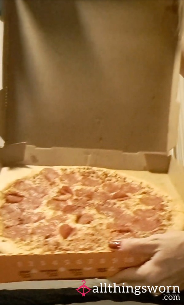 12:13 Mins Twin Pizza Mukbang Video