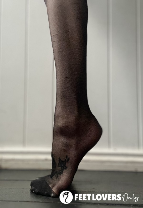 10 Photos Of Missy's Feet Wearing Thigh High Stockings