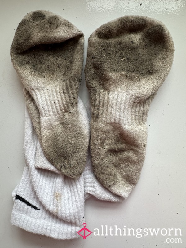 14 Days Worn (ruined) 14 Days Worn Nike Crew Socks