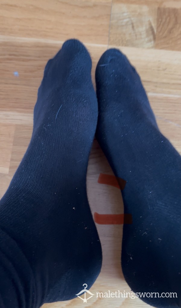 1 MIN OF MY SWEATY BLACK SOCKS RUBBING TOGETHER (good Audio)