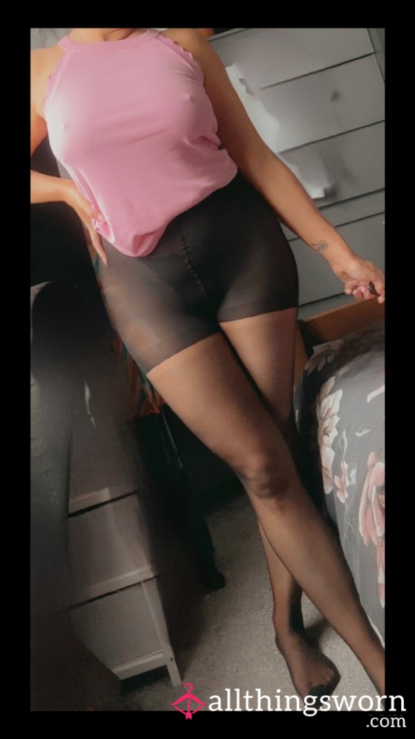 15 Denier Silky Soft Black Tights 🦵