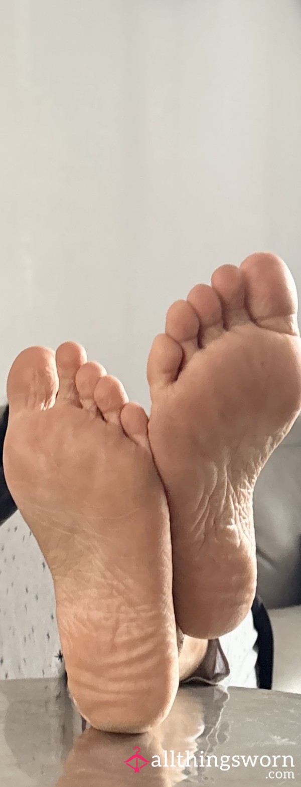 15 Seconds Of My Wrinkly Soles Rubbing Each Other And Teasing YOU