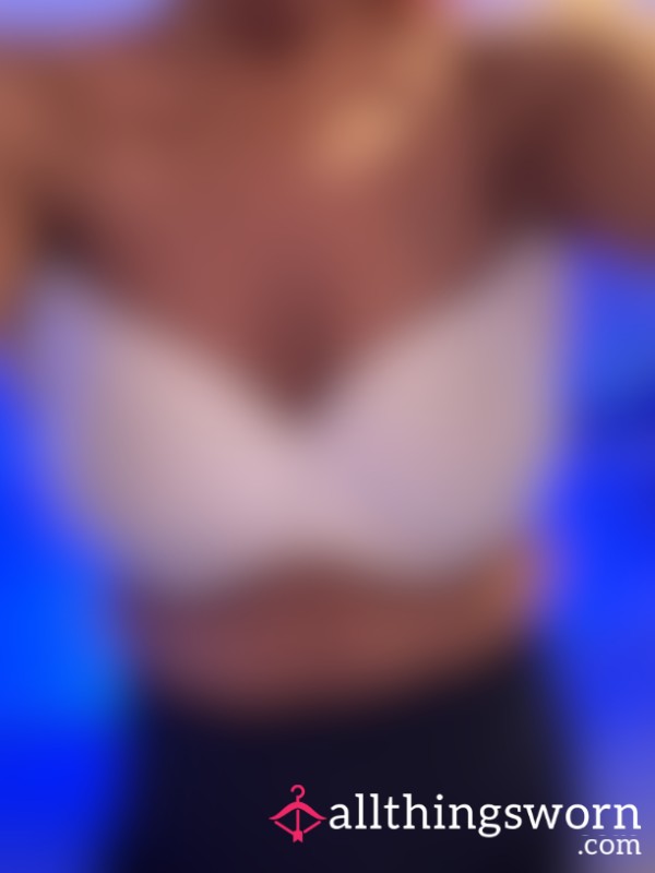 18 Min Holiday, Who Is C*ming With Me, And Rubbing My Cream On Meeee 👻