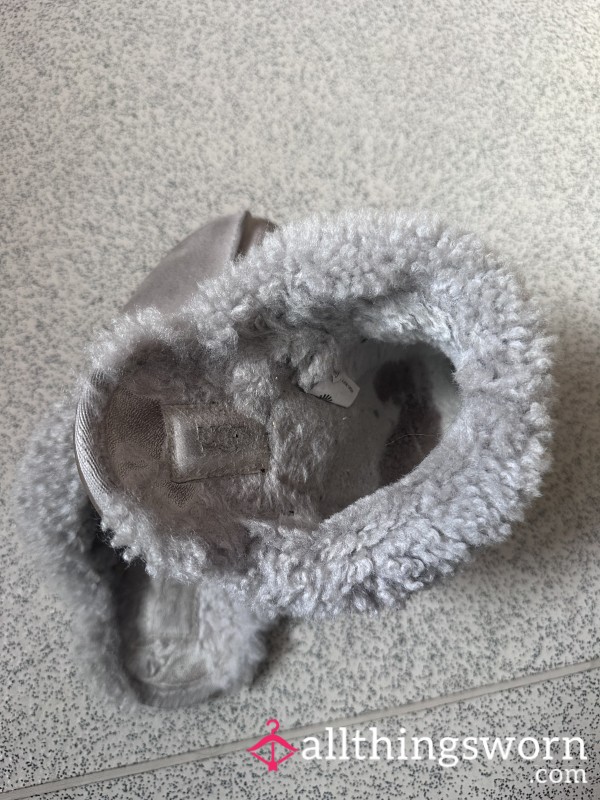 18 Month Old Ugg Slippers Size 5
