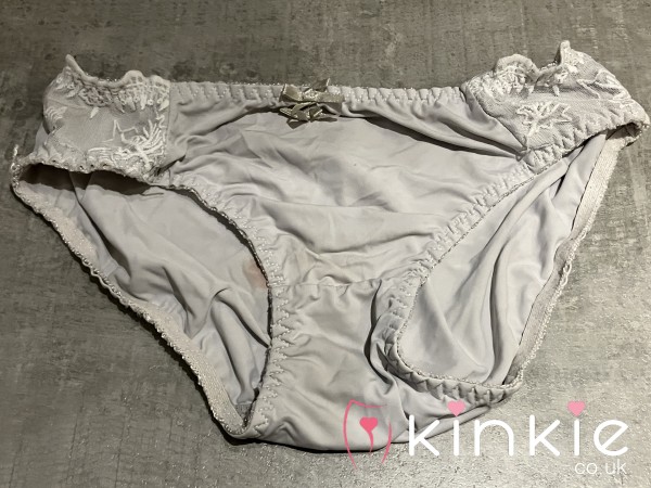 19 Years Old Asian Girl Used Knickers