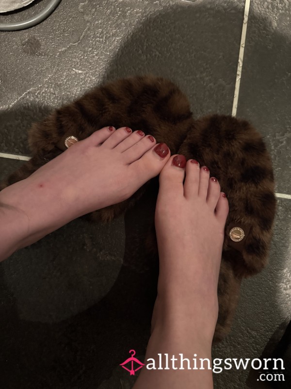 19 Year Olds Feet Pics