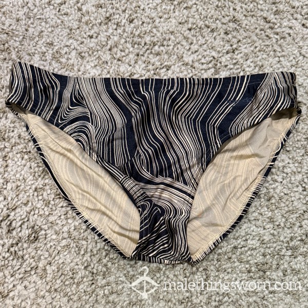 19yo Swimmer’s Golden Sp**do