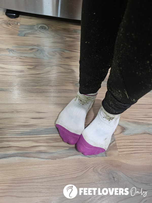 1st Listing! Sweet, Sweaty And A Little Stinky 🤭 Gra** Is Always Greener After Divorce Right?