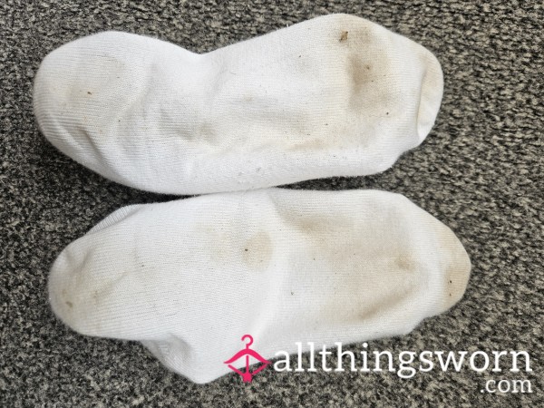 2 Day Sweaty, Stinky White Ankle Socks