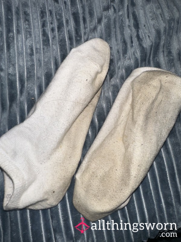 2 Day Wear, Worn Out Of Trainers