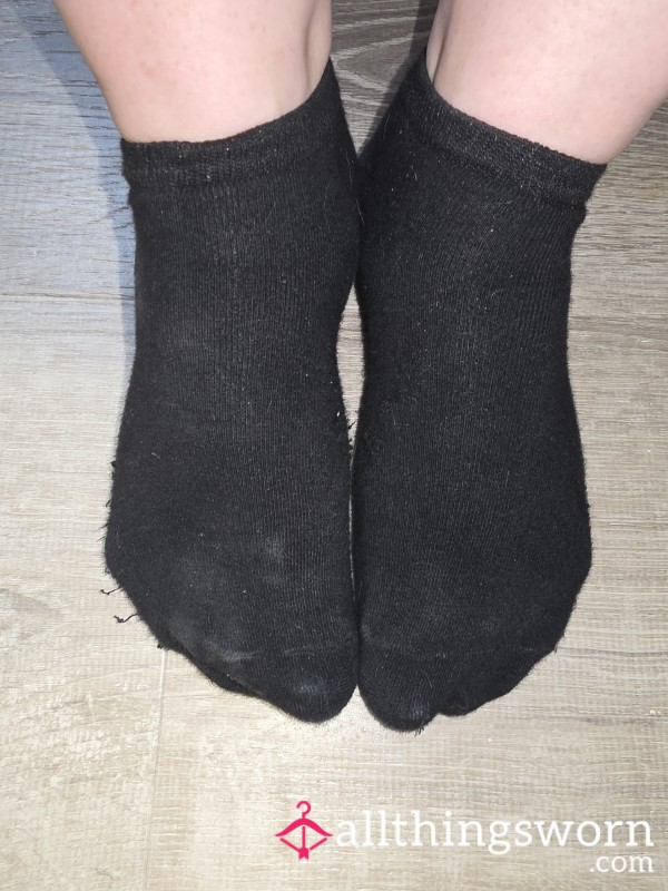 2 Day Worn Black Ankle Socks