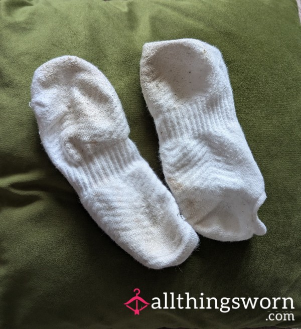 2 Day Worn Smelly Sports Socks