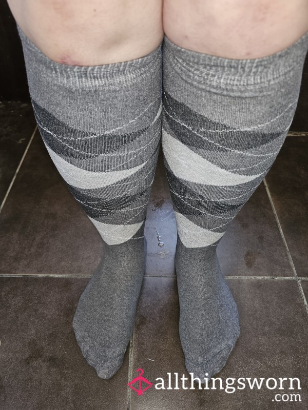 2 Days Wear At The Yard Knee High Socks