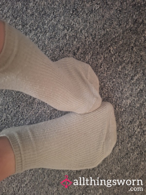 2 Full Day Socks