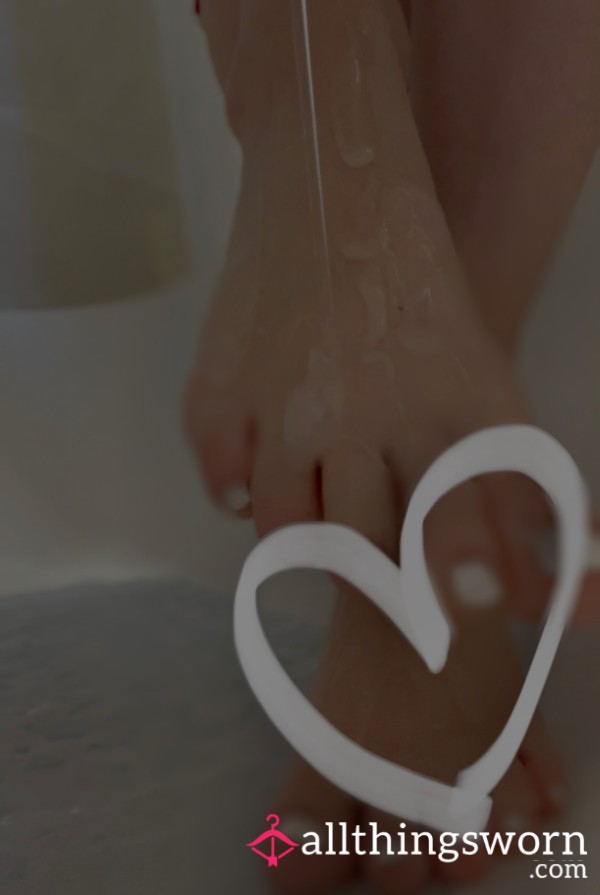 2 Min 20 Secs - Oiling & Washing My Feet 🦶🏼💕