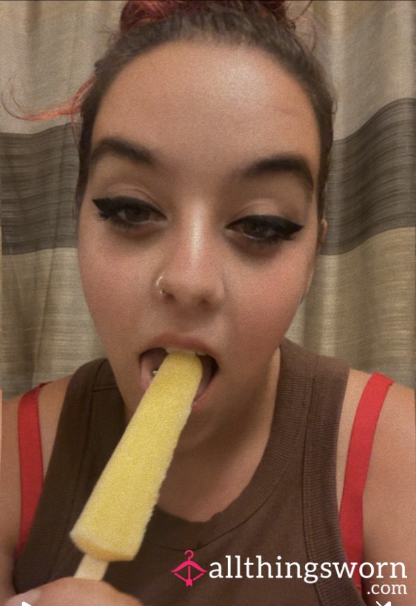 2 Minute; “daddy” Sucking Popsicle Like It’s Your C*ck 😈