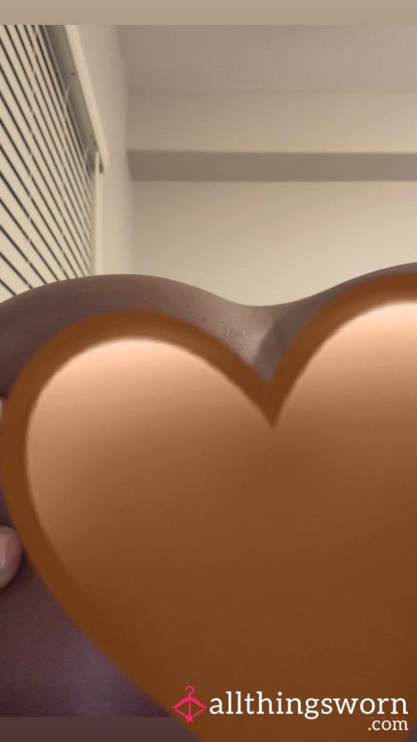 2 Minutes Of Booty Spreading ( Close Up ) 🤎💦