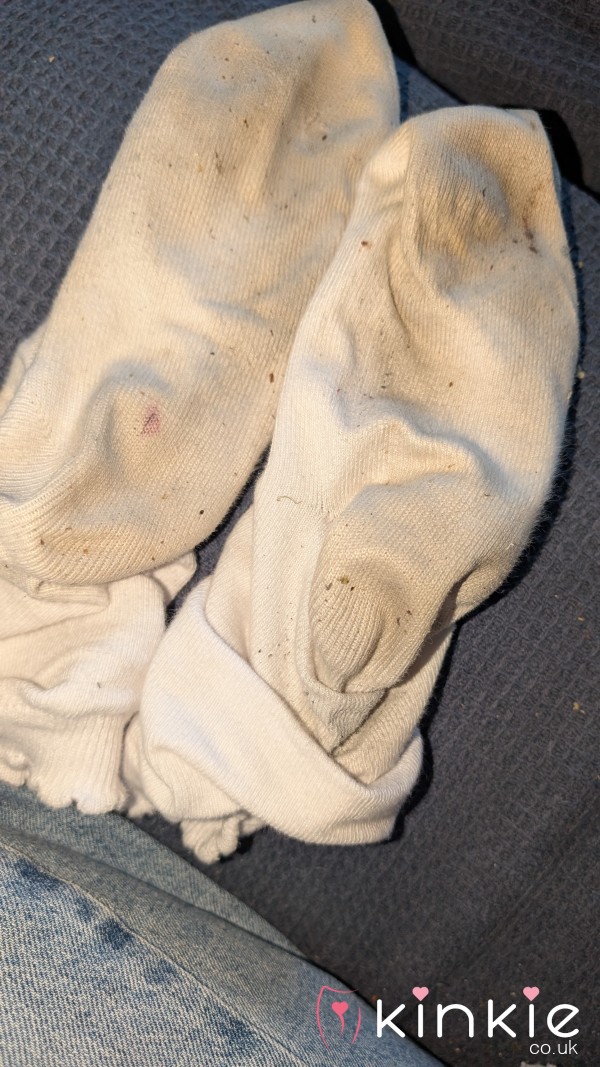 2 Week Worn Socks.