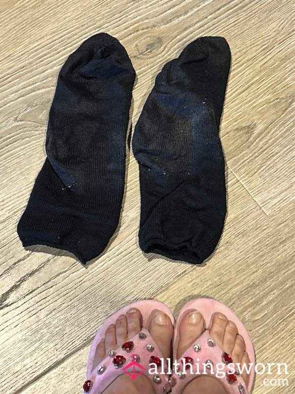 2 Weeks Worn Gross Socks