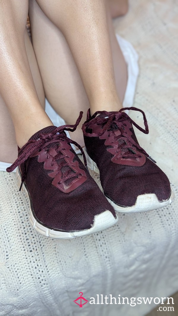 SOLD👟 2-Year-Old Fila Running Shoes 👟
